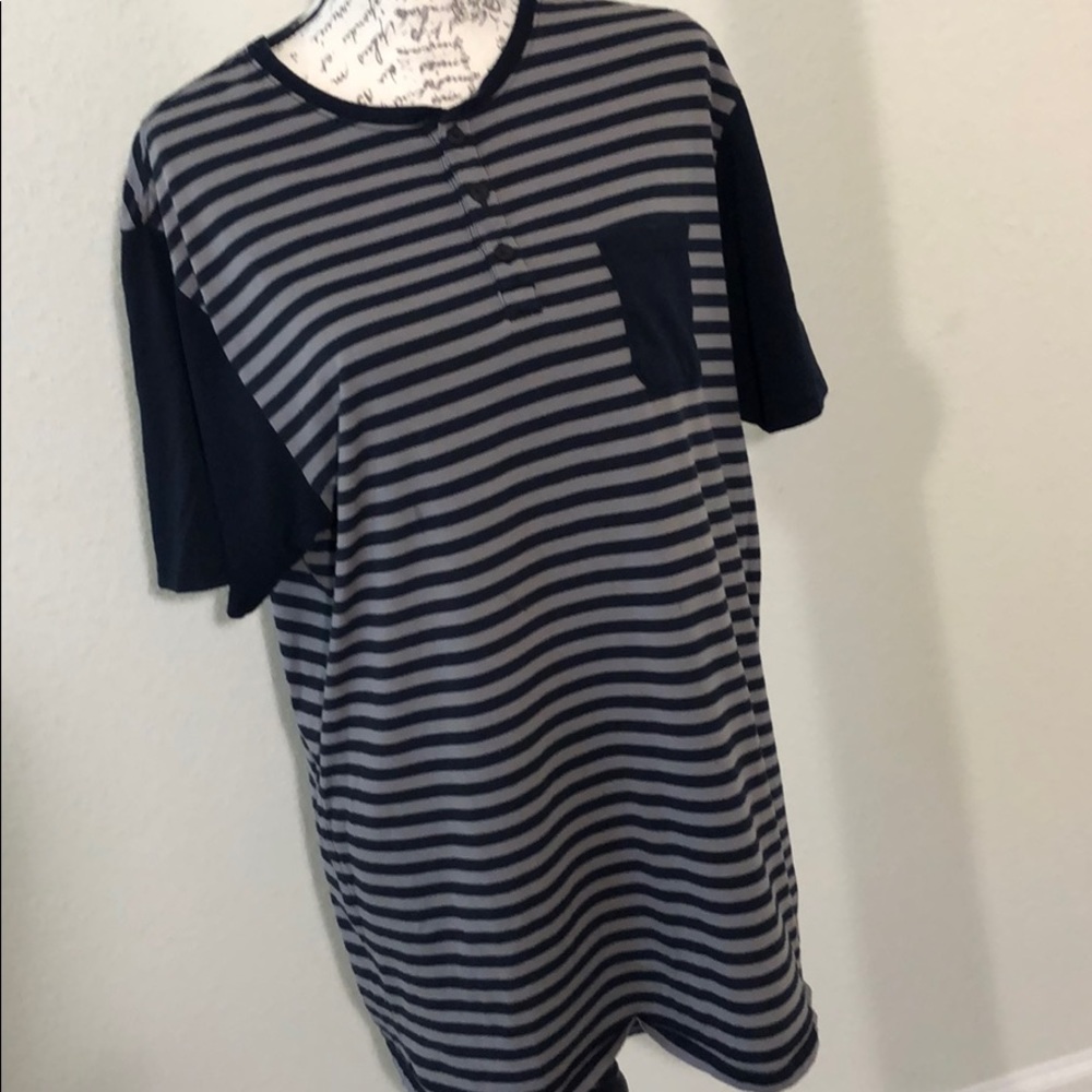 Women’s Nike dry fit striped t